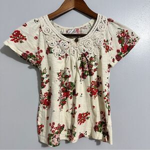 D-signed floral girls top size M